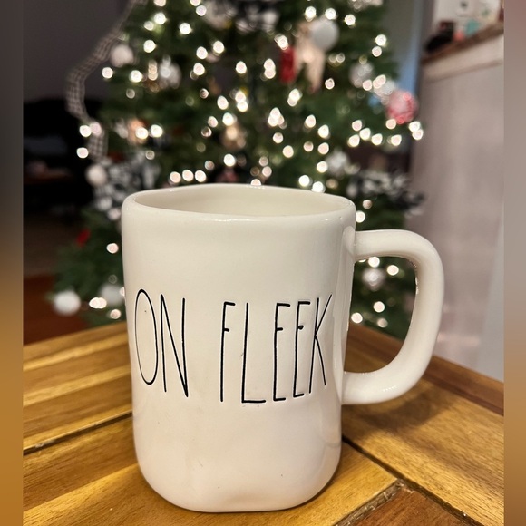 RAE DUNN on fleek mug - Picture 1 of 4